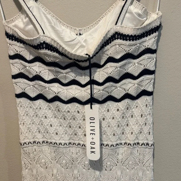 NWT Olive & Oak Ivory and Black Crochet Dress - Picture 4 of 4